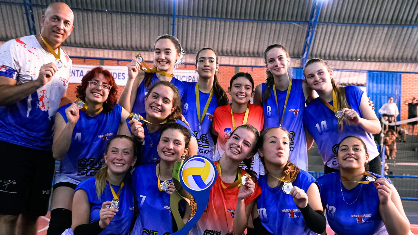 Nosso Clube - Nosso Clube é campeão do Regional de Voleibol de Santa  Gertrudes, categoria sub-17 feminina